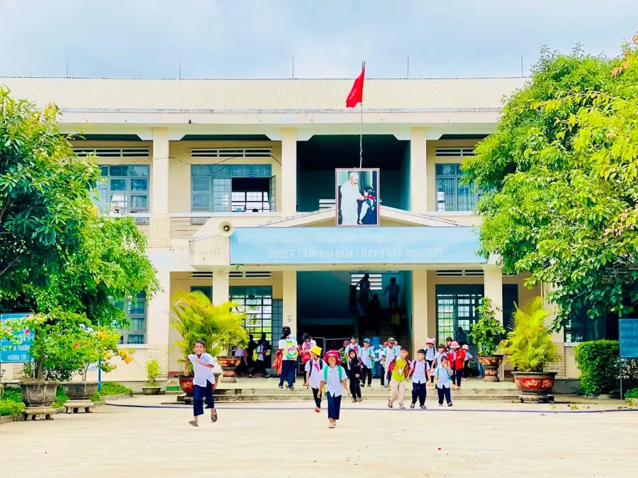 Đường dây nóng chống dạy thêm trái phép: Cơ hội để phụ huynh lên tiếng