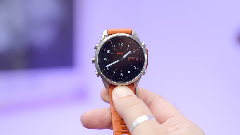 Garmin Fenix 9 Pro hay bản tiêu chuẩn: có nên trả thêm cho titanium?