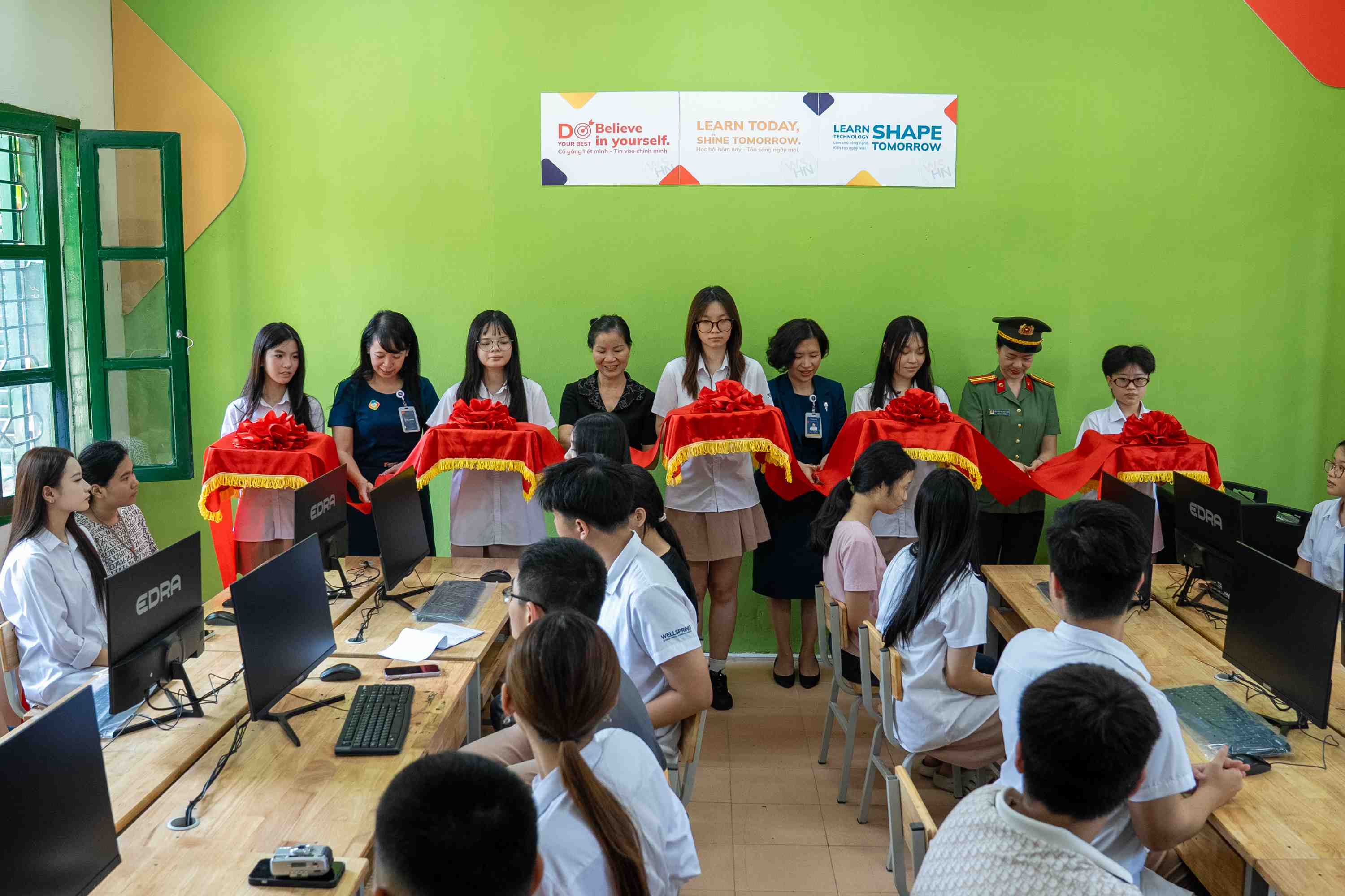 Công nghệ thông minh xóa khoảng trống giáo dục ở vùng khó