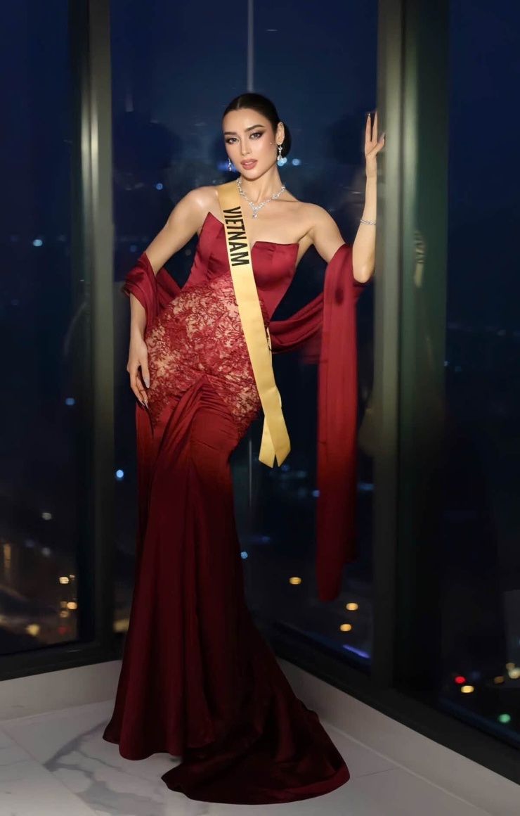 Chiến lược thời trang của đại diện Việt Nam tại Miss Grand: cắt xẻ táo bạo và cuộc chơi viral