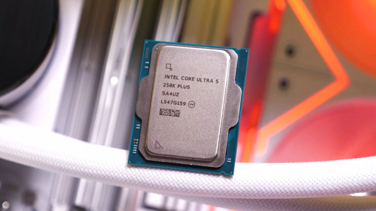 Intel Core Ultra 5 250K Plus vs i5-14600K: Chọn CPU tầm trung gaming nào?