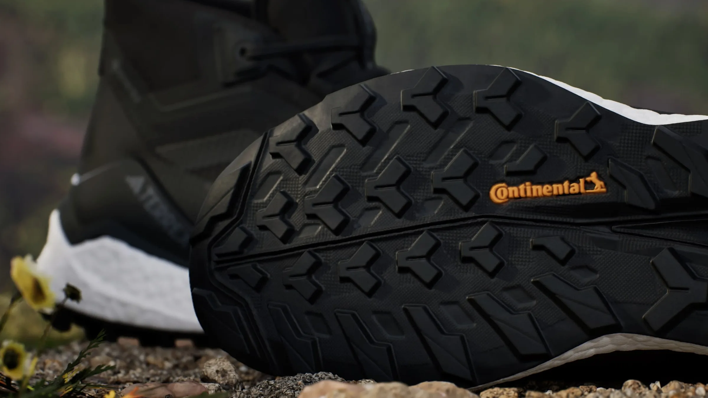 Giày trail running giảm giá: Merrell, ASICS, Vans, Adidas