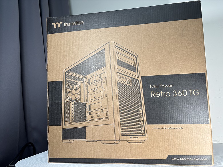 Ba vỏ case Thermaltake độc đáo cho builder khó tính