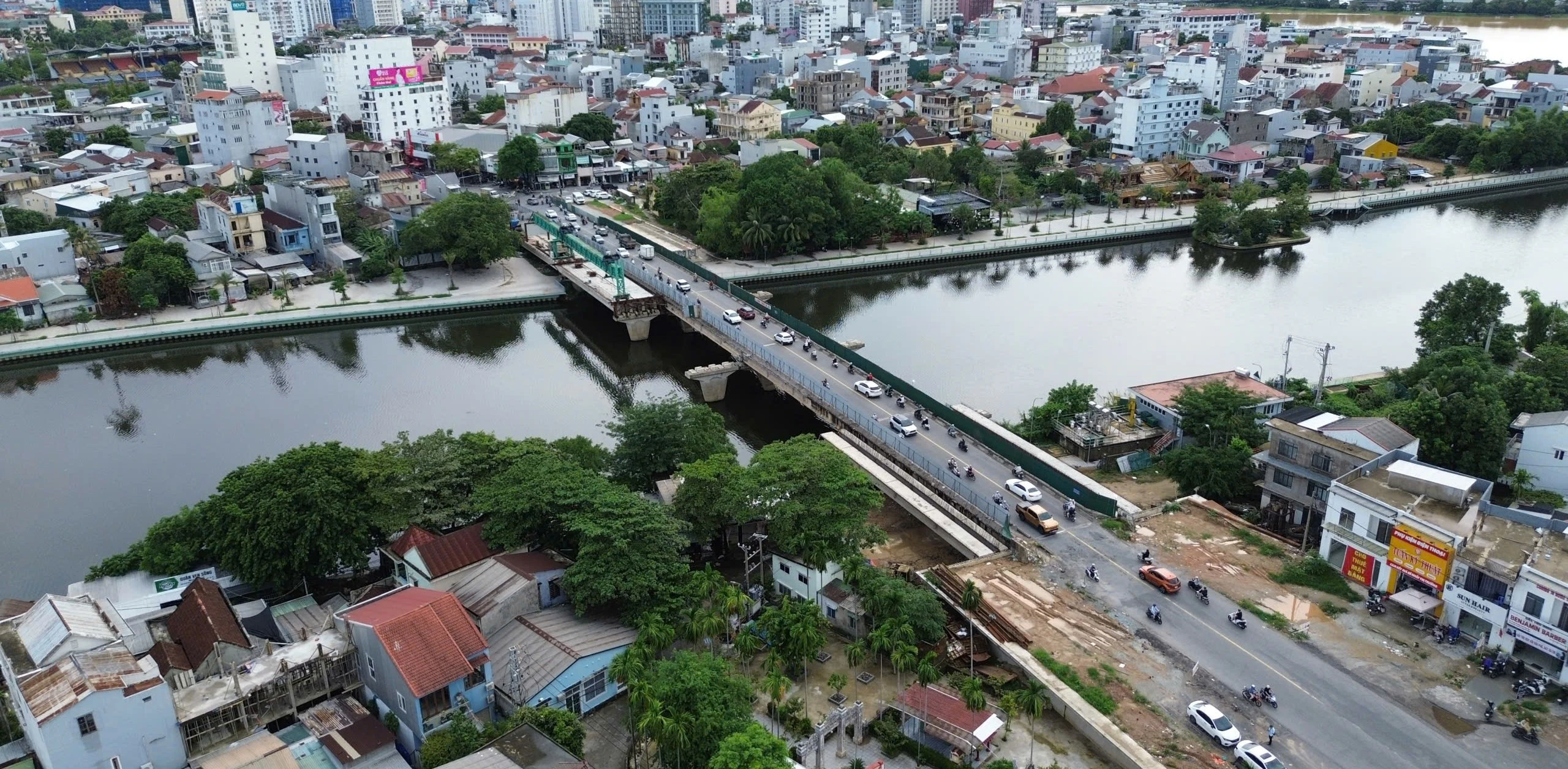 Cầu Vỹ Dạ mở rộng bước vào giai đoạn nước rút