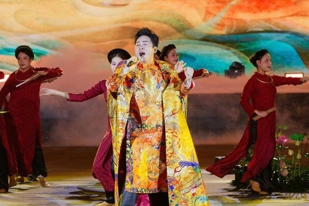 Tùng Dương đánh cược lớn với concert sân vận động Mỹ Đình