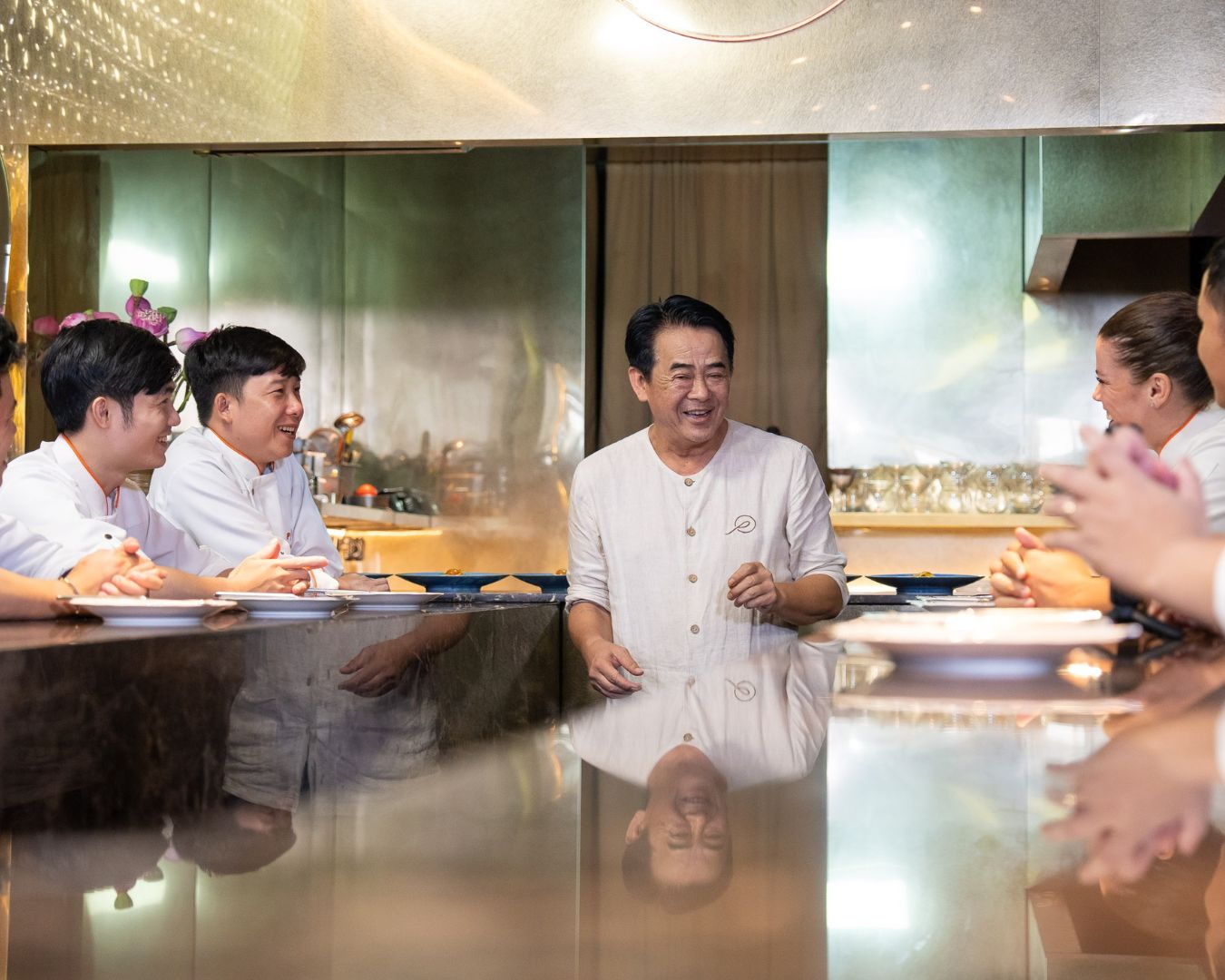 Chef Peter Cường Franklin và bài học kể chuyện để đưa bún riêu lên chuẩn Michelin