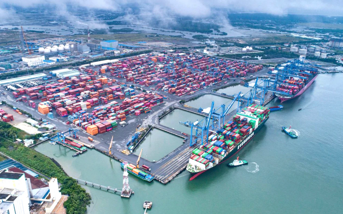 Cảng xanh Việt Nam: Bài kiểm tra cạnh tranh khu vực
