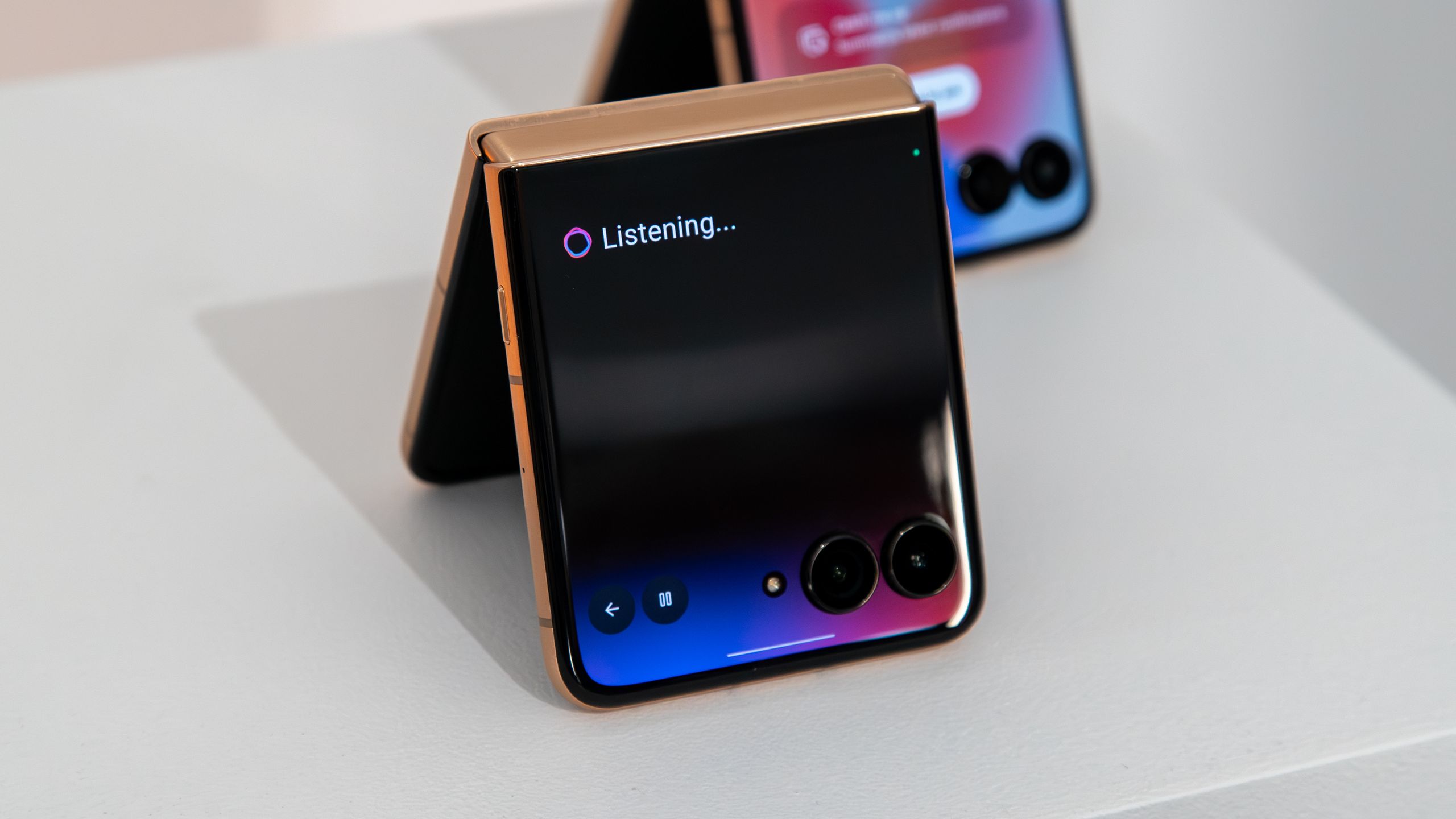 Android 17, One UI 9 và Qira AI: Điện thoại Samsung, Motorola bước sang kỷ nguyên AI