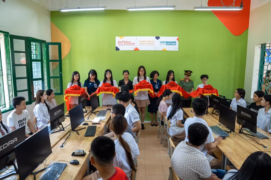 Wellspring Hanoi đưa công nghệ và an toàn số đến học sinh khuyết tật Sóc Sơn