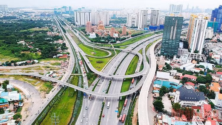Giải ngân hơn 540.000 tỷ đồng: Vì sao 24 bộ ngành vẫn ì ạch?