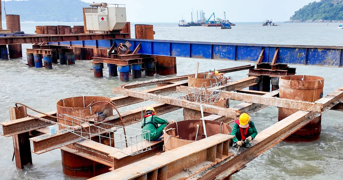 Cầu vượt biển Hòn Khoai: kỹ thuật khắc nghiệt và cuộc chạy đua tiến độ