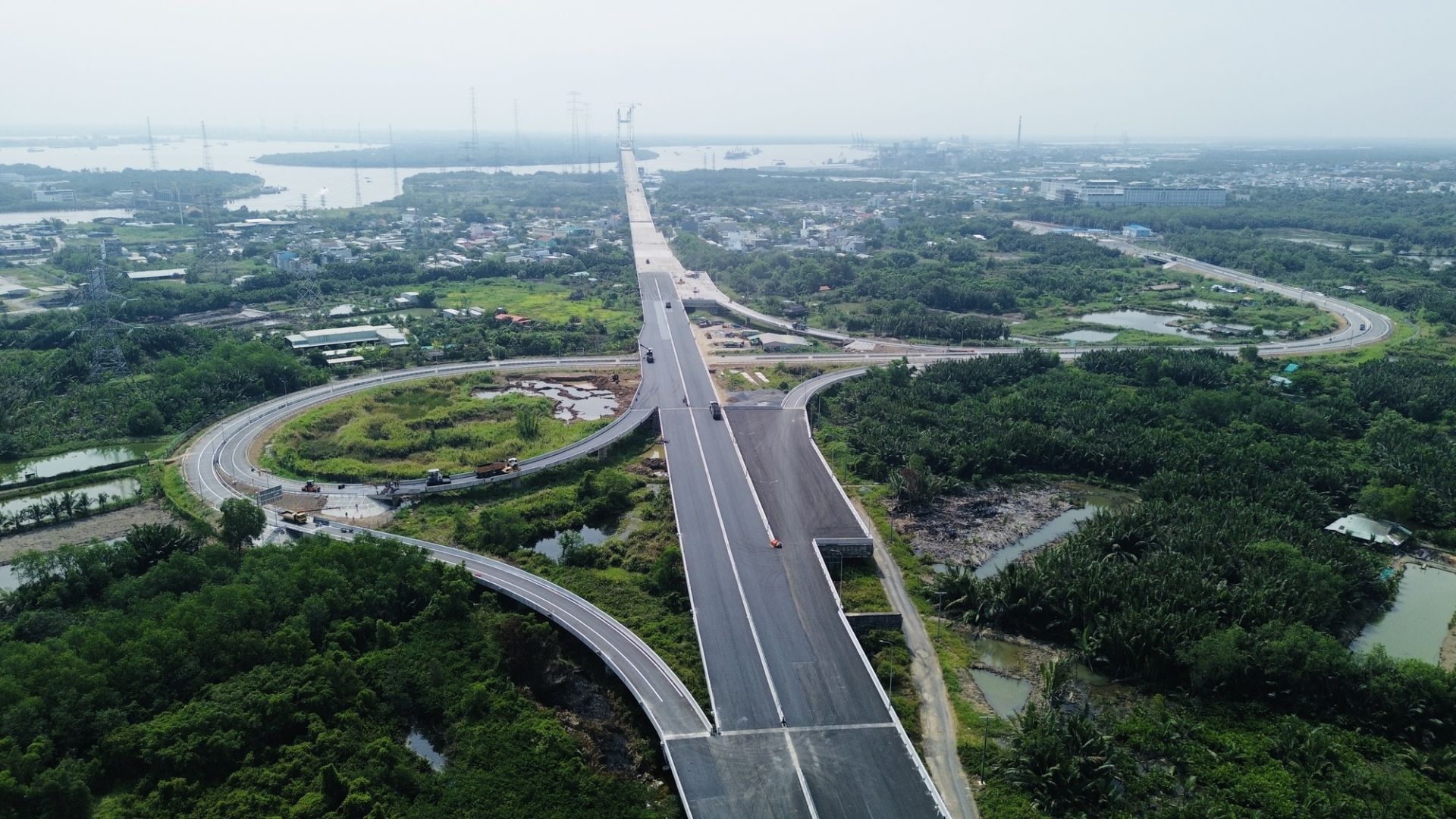 Cao tốc Bến Lức - Long Thành và bước nhảy vọt logistics phía Nam