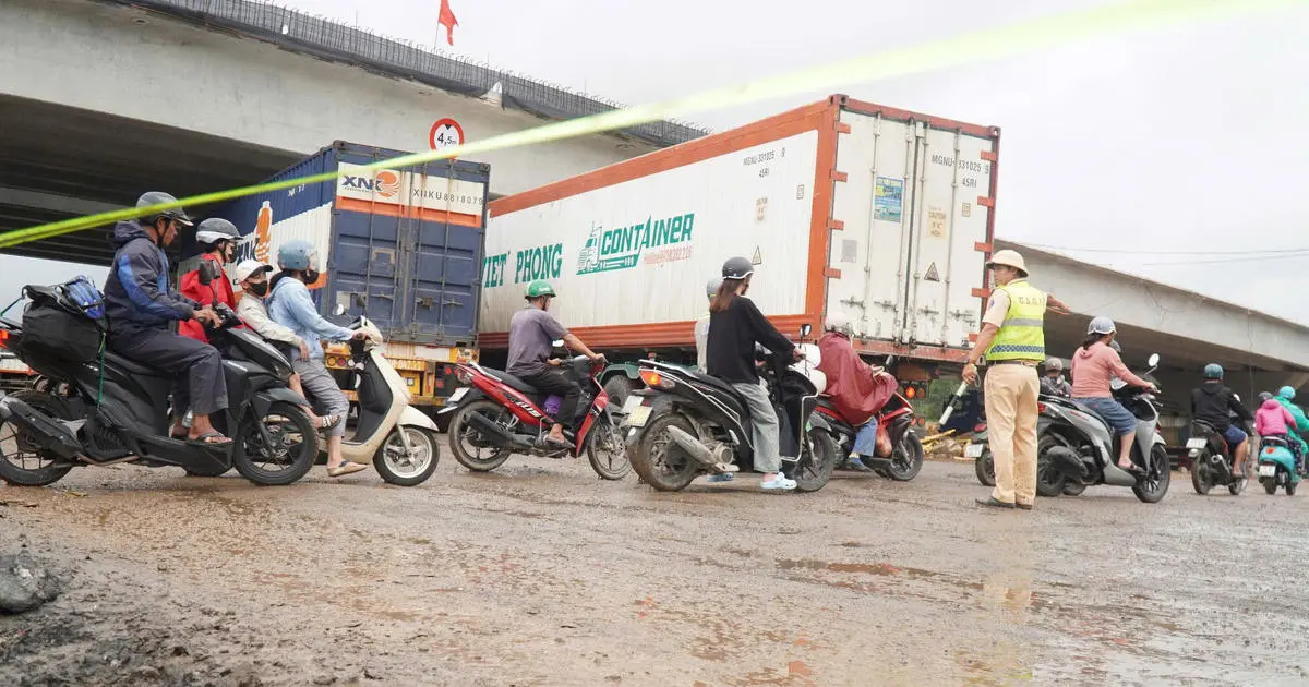Đà Nẵng tháo gỡ ùn tắc Quốc lộ 14B: không thể chỉ trông chờ vào công an phân luồng