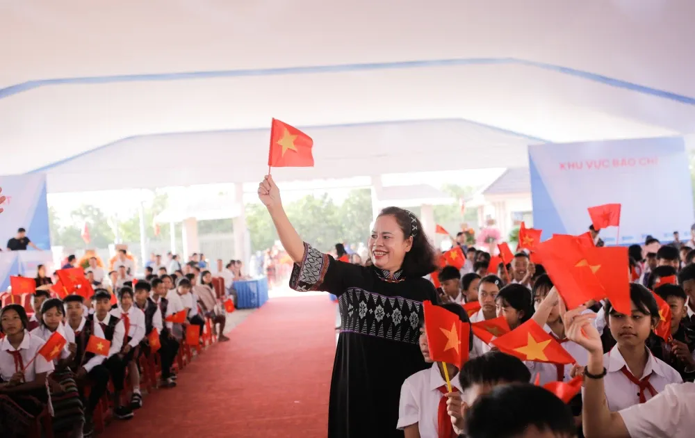 Những ngôi trường mới giữa vùng biên và cơ hội đổi đời cho học sinh miền núi