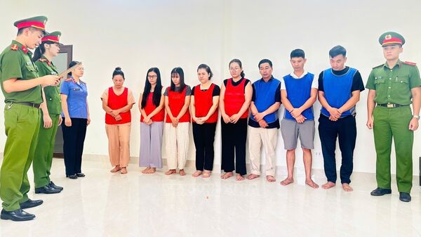 551 mỹ phẩm chống nắng bị thu hồi: Người dùng cần làm gì ngay?