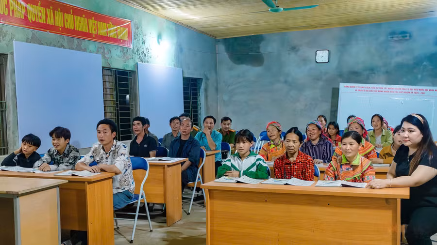 Lớp học thông minh vùng sâu: Từ xóa vùng lõm công nghệ đến đổi đời giáo dục miền núi