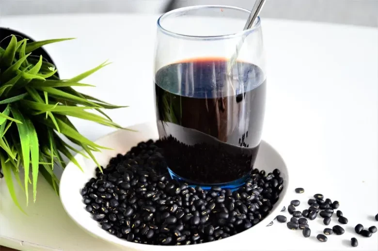 Hạt đỗ đen vài chục nghìn: nguồn protein tự nhiên cho tóc và da