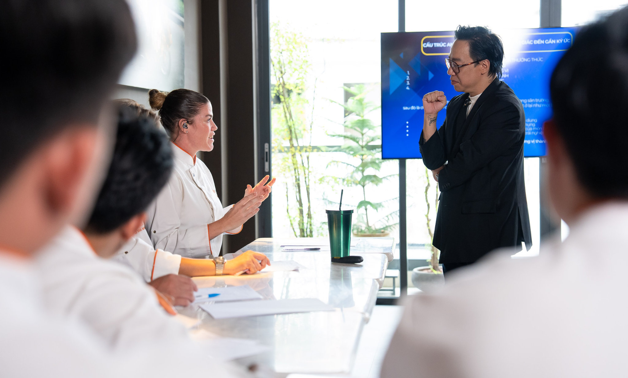 Bún riêu trên bàn tiệc cao cấp: Từ gánh vỉa hè đến tác phẩm fine dining