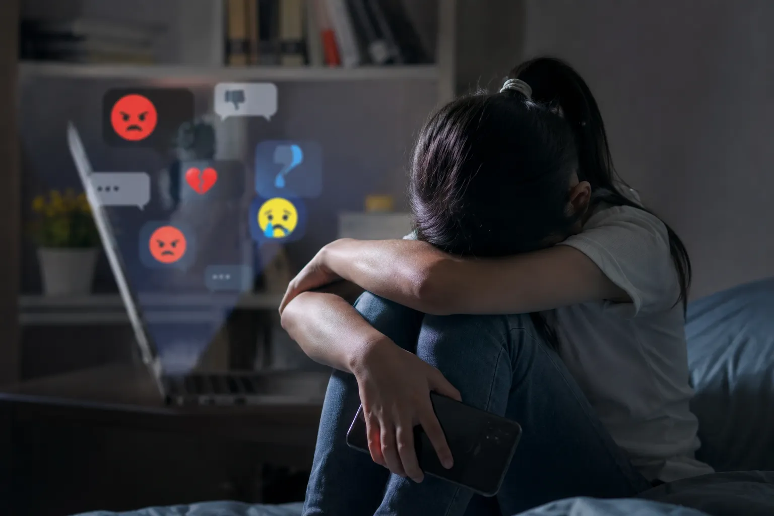Melindungi Anak dari Eksploitasi Seksual Digital di Rumah