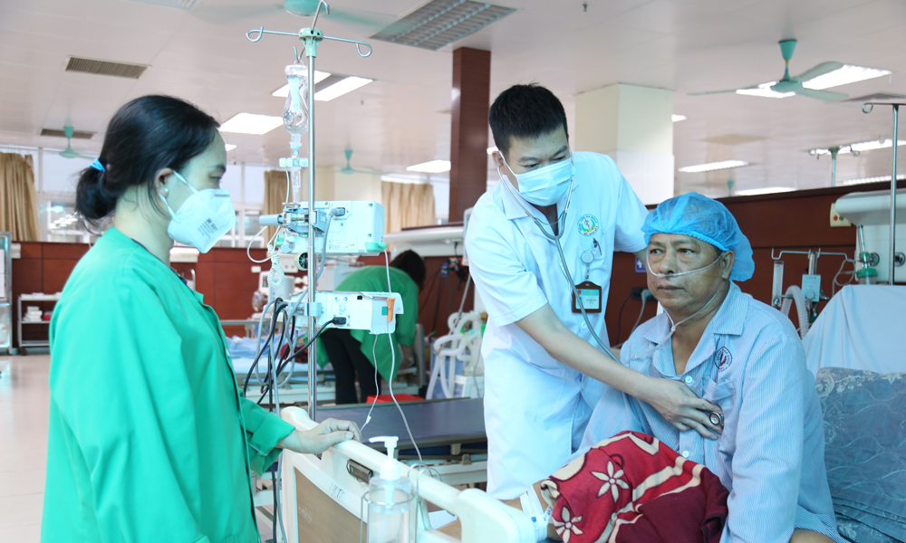 Cứu sống bệnh nhân ngừng tuần hoàn nhiều lần: Cuộc chạy đua trong giờ vàng