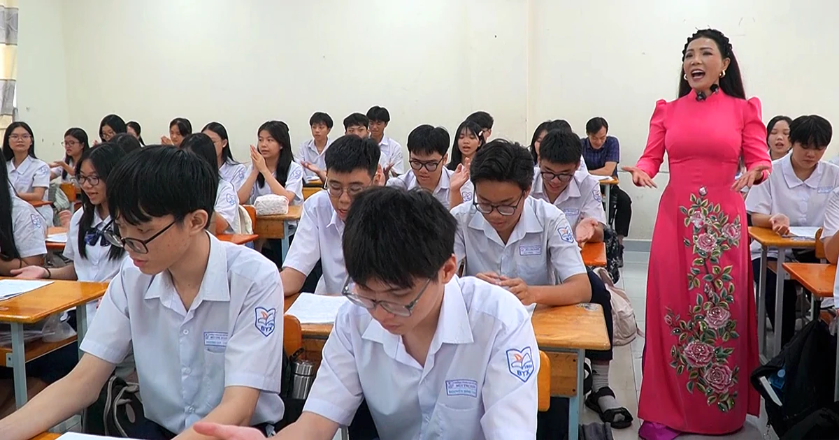 Đờn ca tài tử vào lớp học: Gen Z học thư giãn, giữ di sản