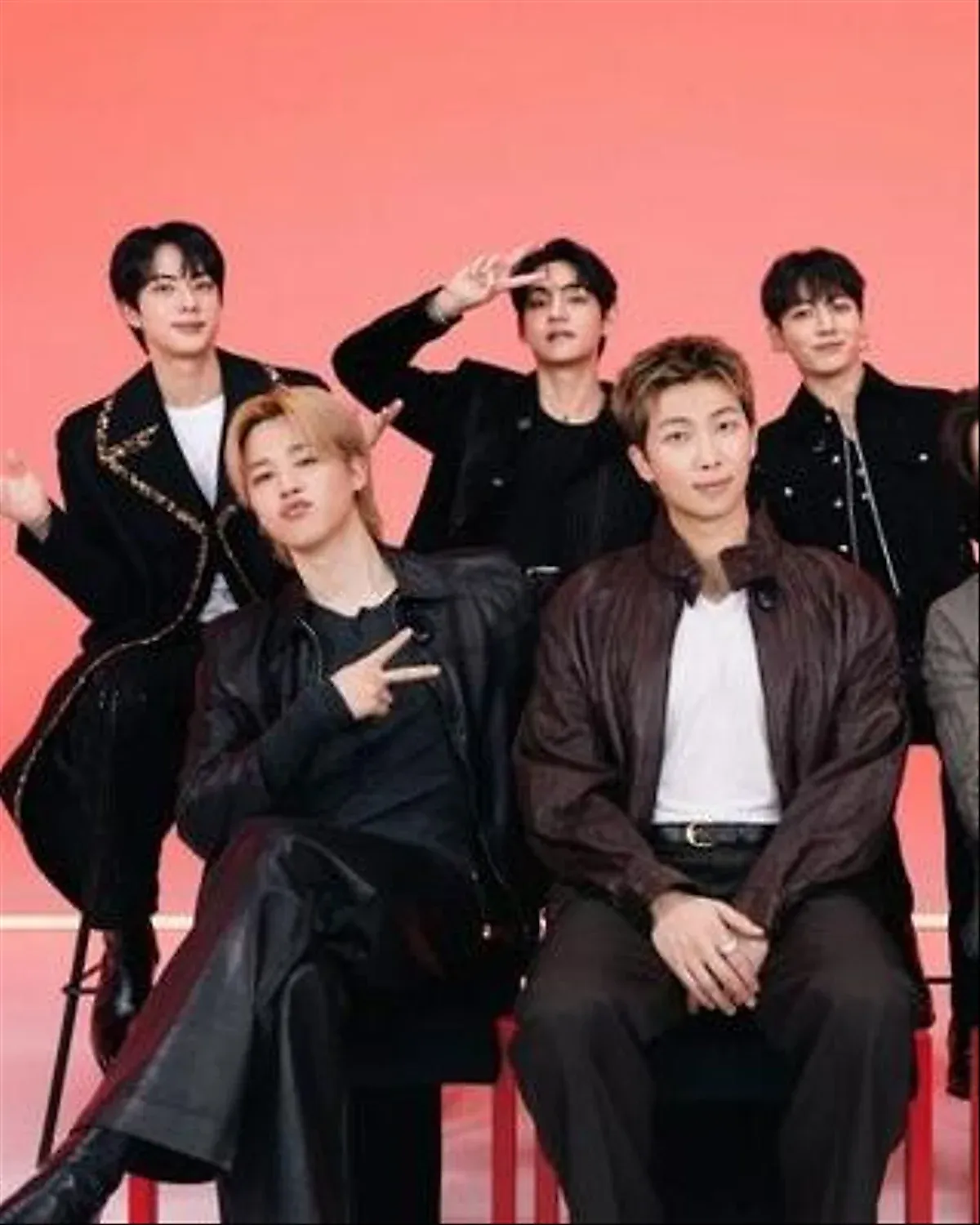 BTS phá vỡ kỷ lục doanh thu tour toàn cầu, vượt Beyoncé