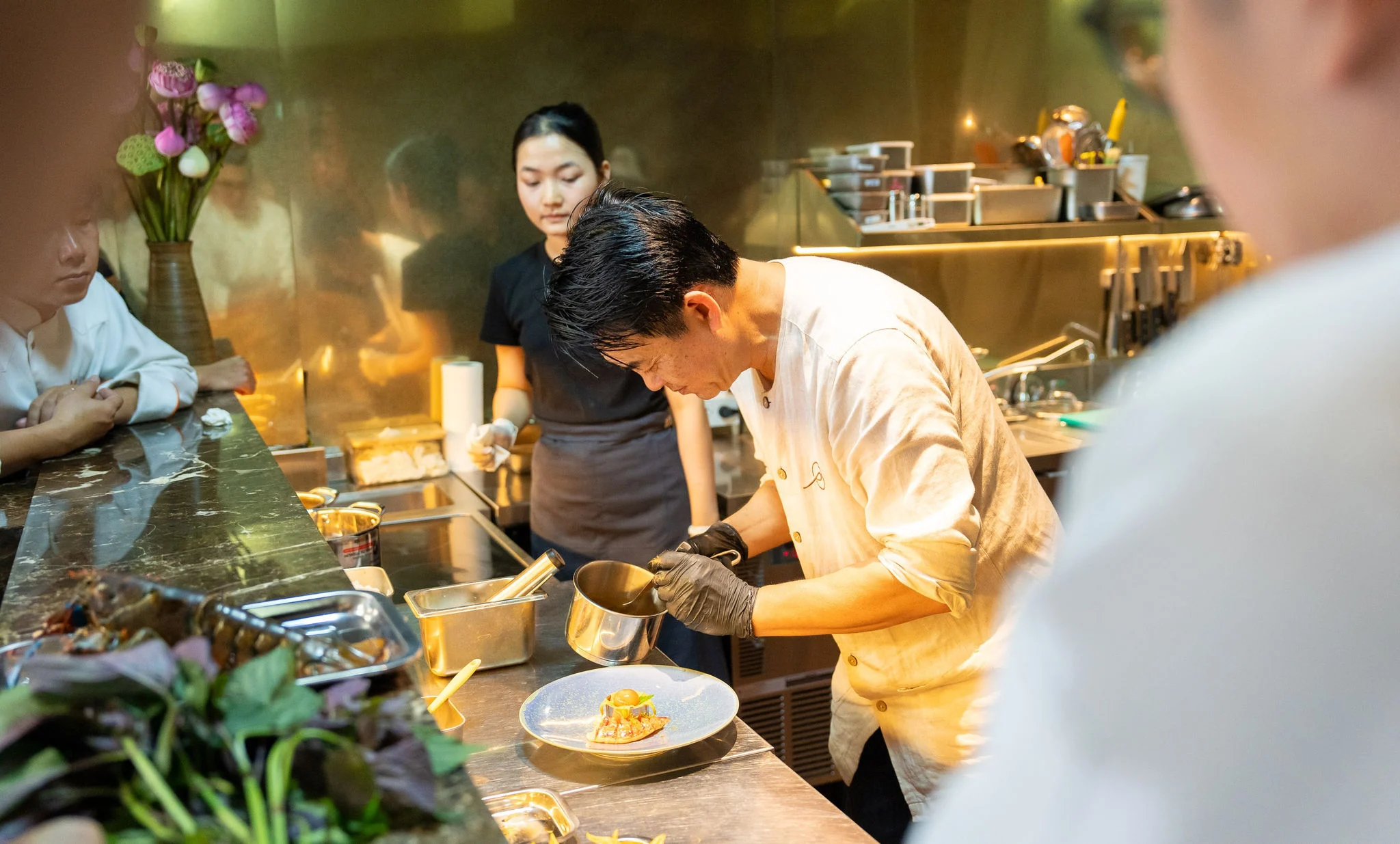Đầu bếp sao Michelin Peter Cường Franklin dạy nghệ thuật kể chuyện ẩm thực trên Top Chef