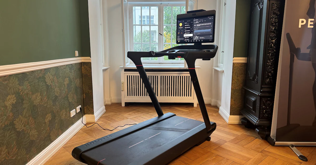 Máy chạy bộ thông minh Peloton Tread Vision: có vượt Apple Watch trong phân tích kỹ thuật chạy?