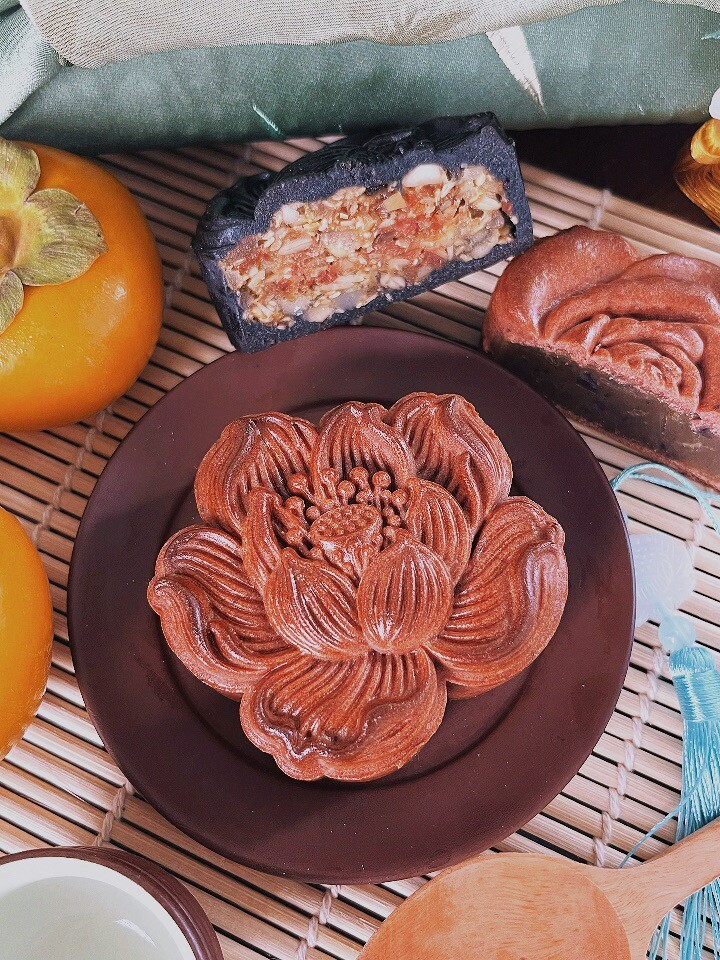 Từ sinh viên bán bánh Trung thu đến mẹ bỉm giữ lửa truyền thống