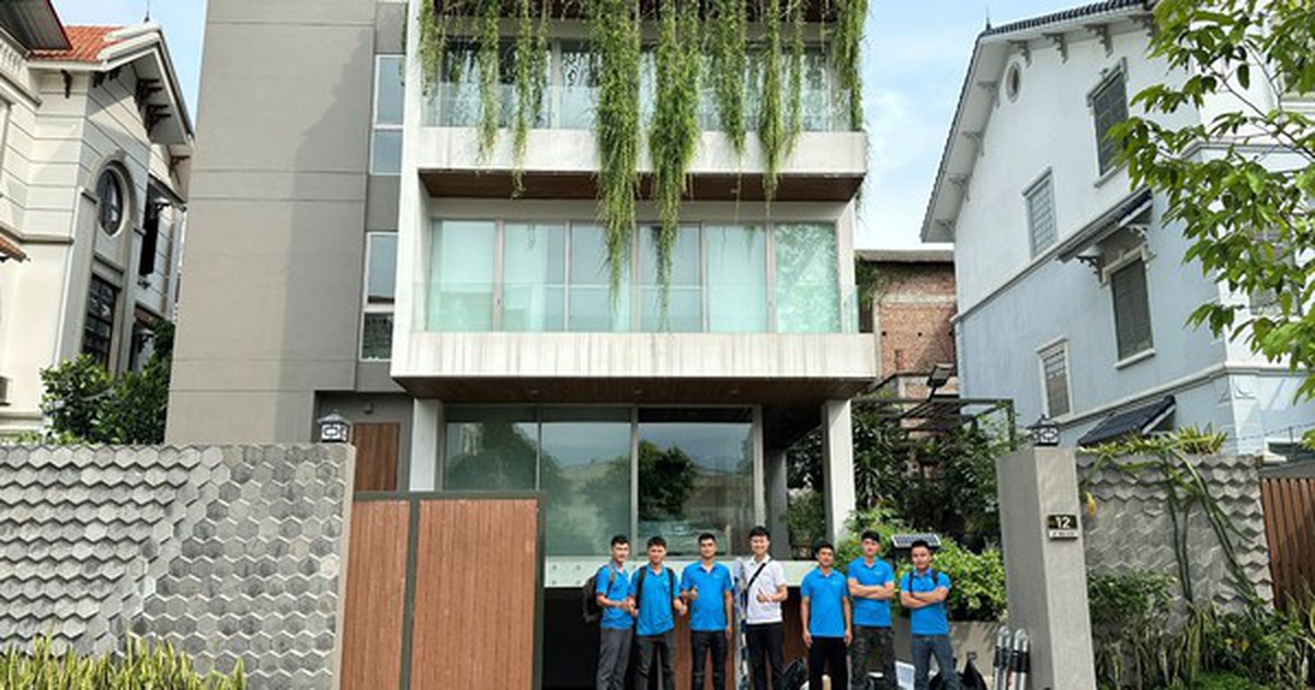 Cửa và vách kính hiện đại: Ngôn ngữ mới của nhà ở