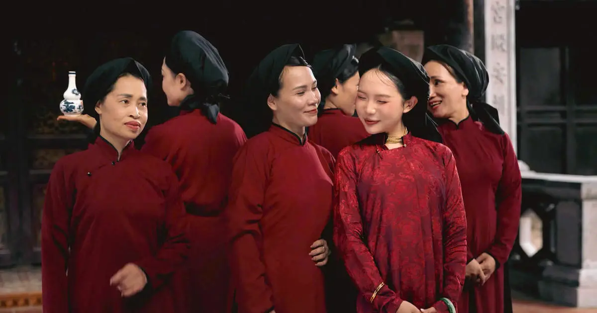 Phương Mỹ Chi đưa hát Xoan Phú Thọ vào ngôn ngữ MV hiện đại