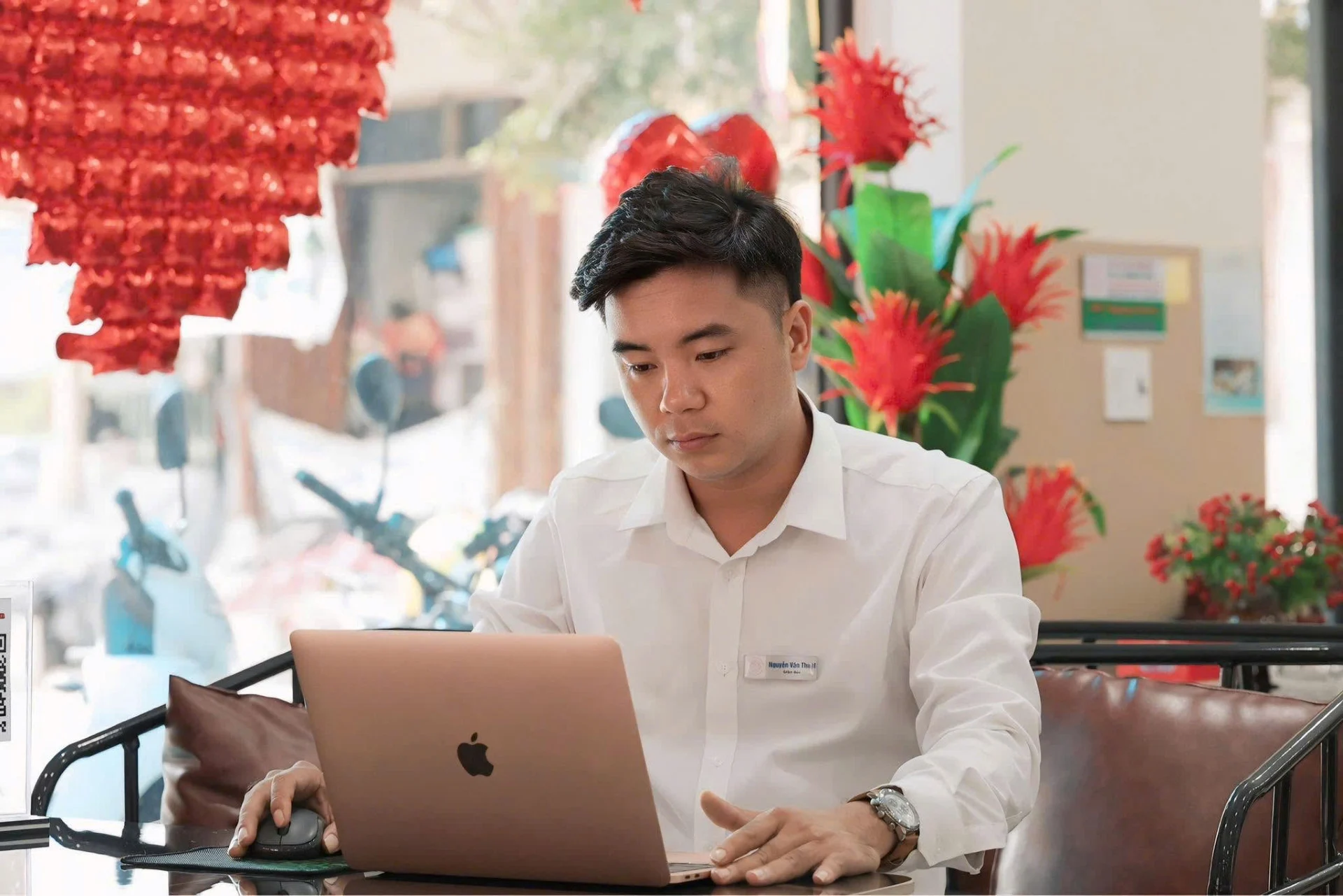 Từ bỏ sự nghiệp để đi du lịch: xu hướng mới và bài học tiền bạc
