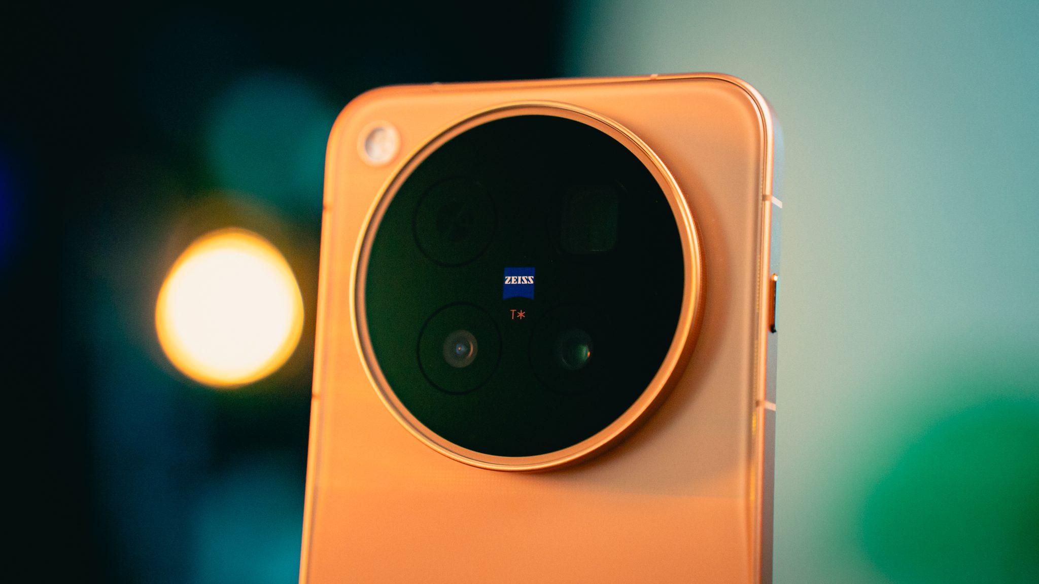 Vivo X500 dengan Kamera ZEISS 200MP dan Dimensity 9600 Pro: Flagship Serius untuk Penggambaran Mudah Alih