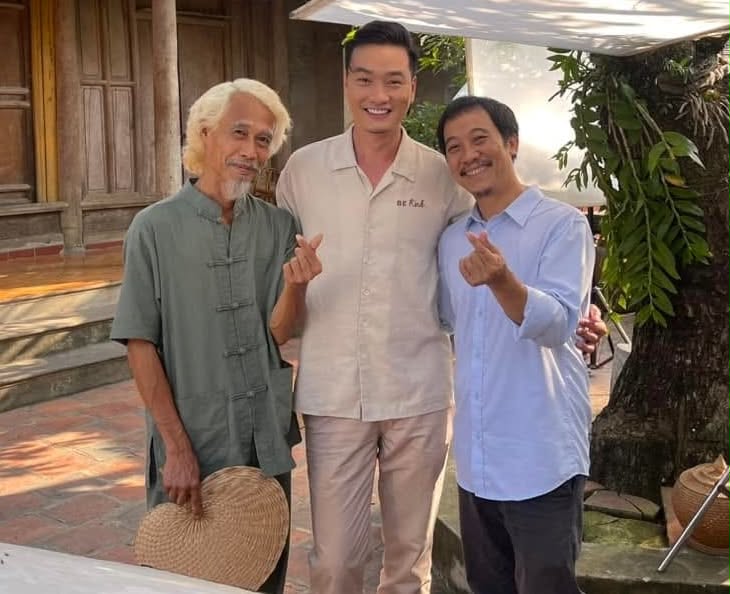 Nghệ sĩ cải lương tuổi già giữa ánh hào quang và nỗi lo cơm áo