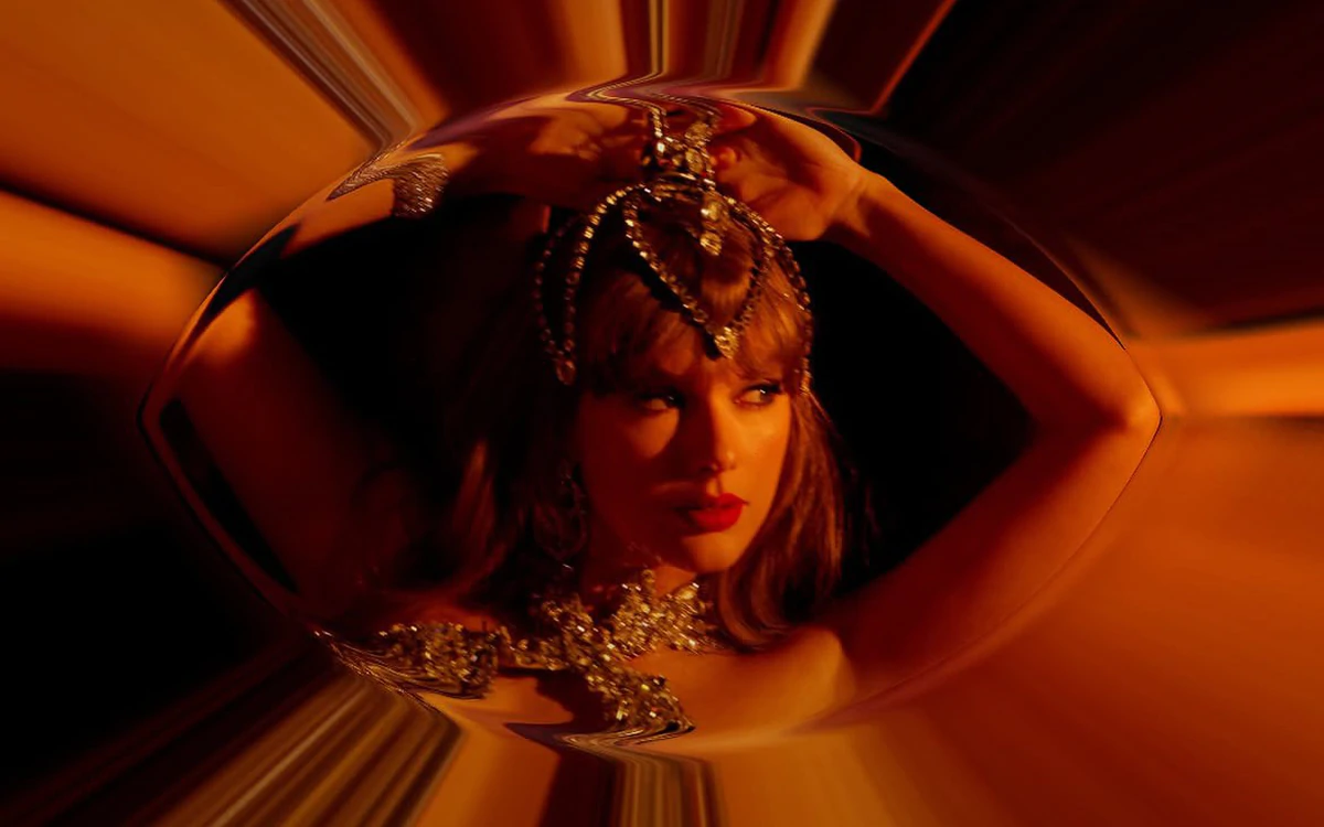 Taylor Swift vượt kỷ lục Beyoncé tại MTV Video Music Awards và lần đầu được vinh danh là nghệ sĩ đạo diễn