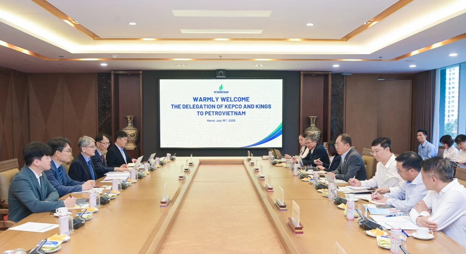 Việt Nam siết chặt hành lang pháp lý để tái khởi động điện hạt nhân Ninh Thuận