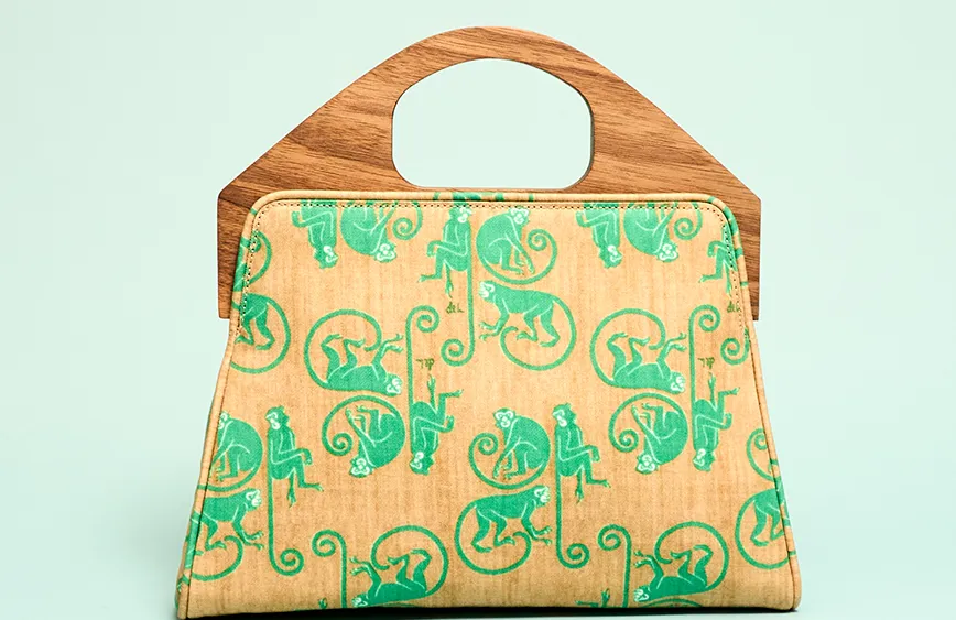 Túi Xách Chuyển Mùa: Chọn IT Bag Hoàn Hảo Từ Hè Sang Thu