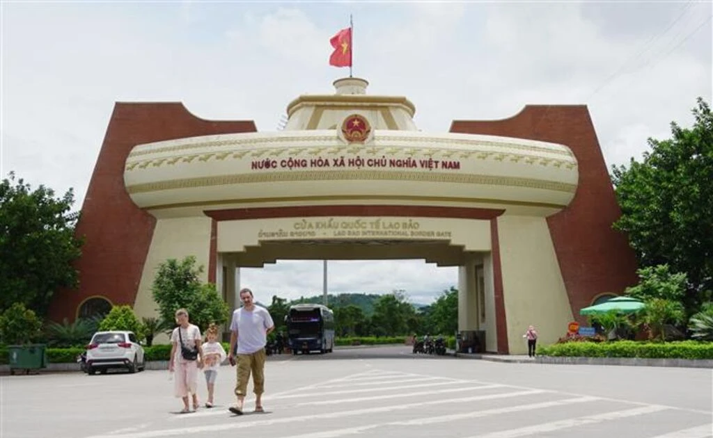 Lao Bảo thành trung tâm logistics thông minh Việt–Lào–Trung