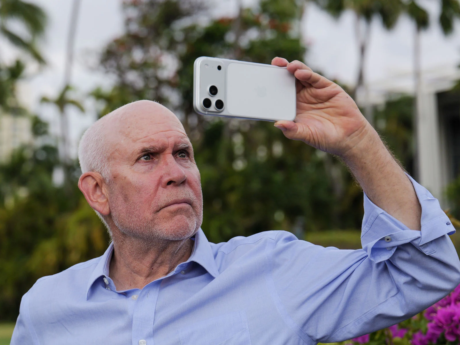 Leica Lux 2.0 mang chất Steve McCurry vào iPhone