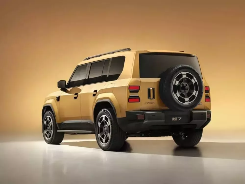 GAC Yue 7 PHEV: SUV địa hình vuông vức, chạy 260km không xăng