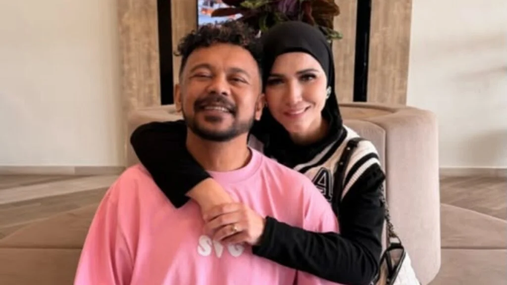 Dari Koleksi Lama ke Gaya Baru: Transformasi Fesyen Hijab Shikin Maembong
