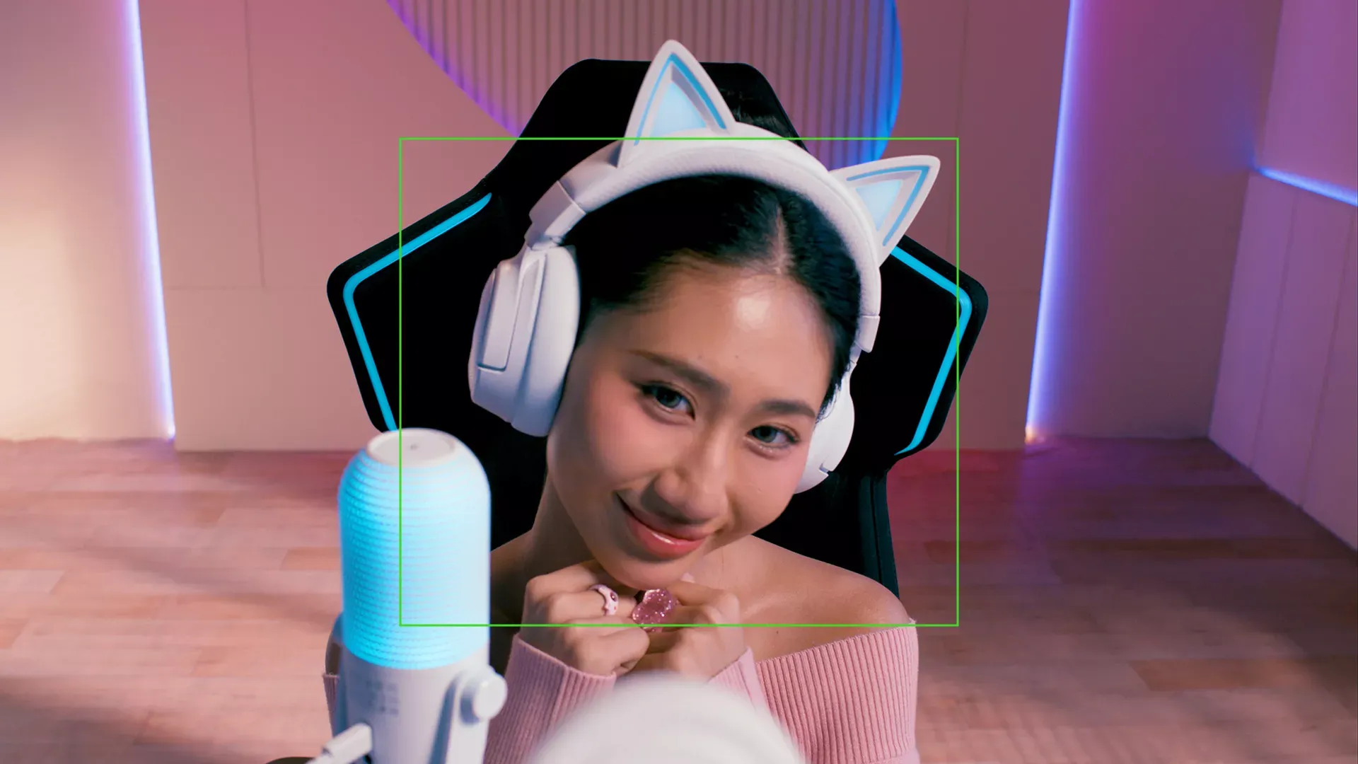 Webcam 4K với AI auto-framing cho streamer: Razer Kiyo V2 Pro, Obsbot Meet 2 hay Insta360 Link 2 Pro?