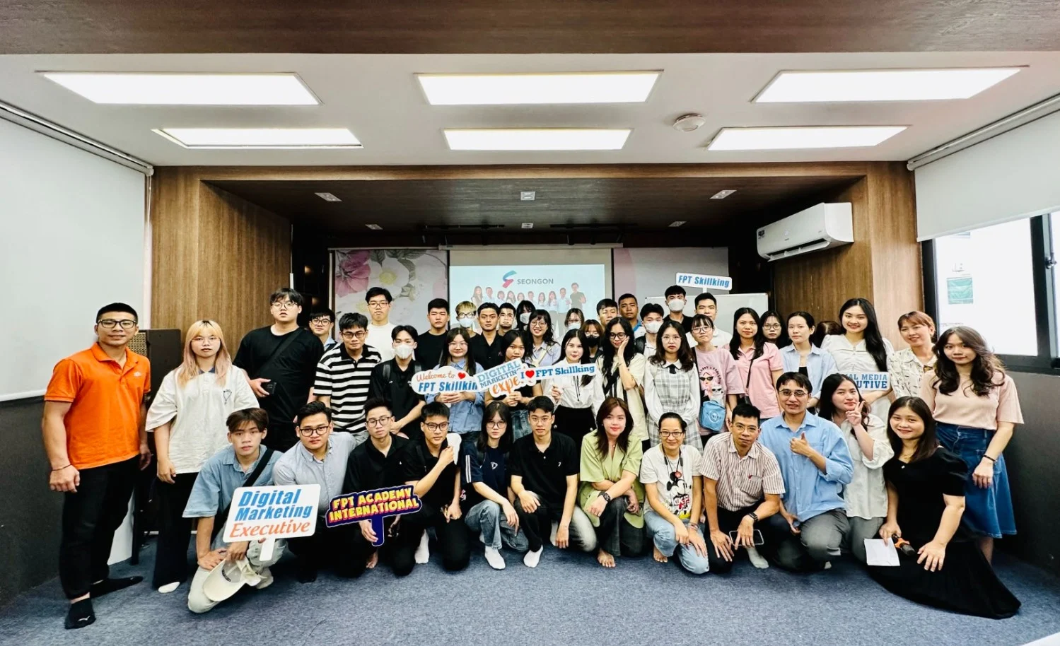 Vì sao kỹ sư phần mềm nên học cao học AI sớm