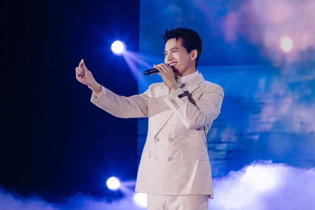 Quốc Thiên chứng minh sức sống của giọng hát sau gần 2 thập kỷ