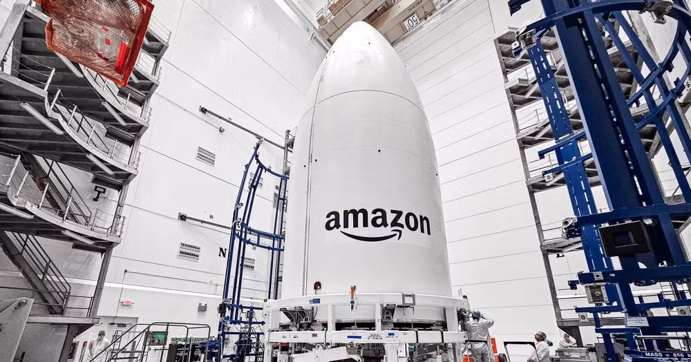 Elon Musk và Jeff Bezos đua đầu tư vệ tinh LEO tại Việt Nam