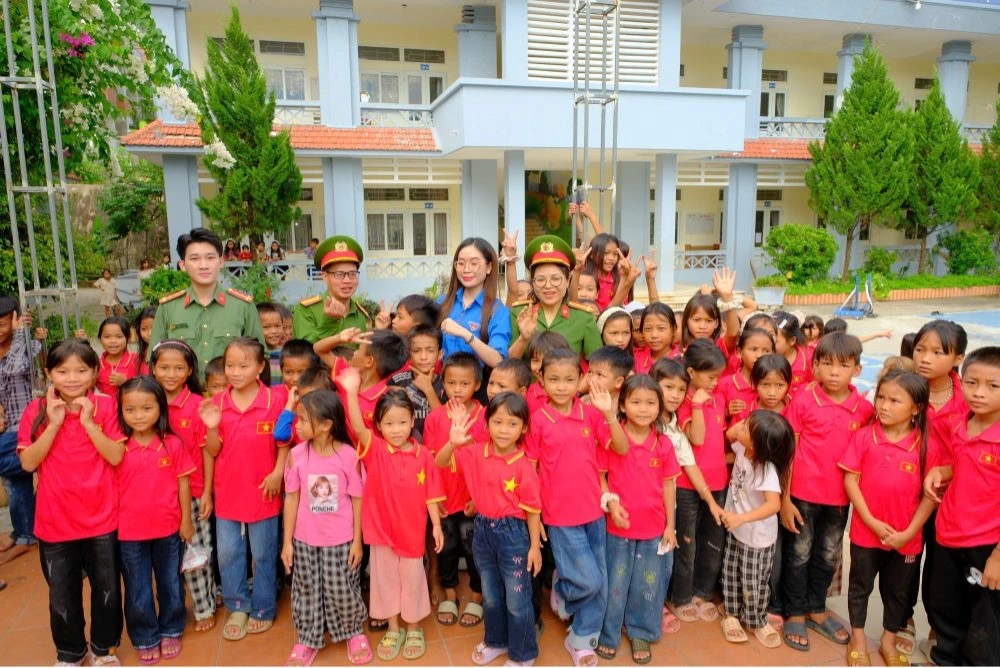 Cộng đồng chung tay mang Tết Trung thu ý nghĩa đến mọi trẻ em