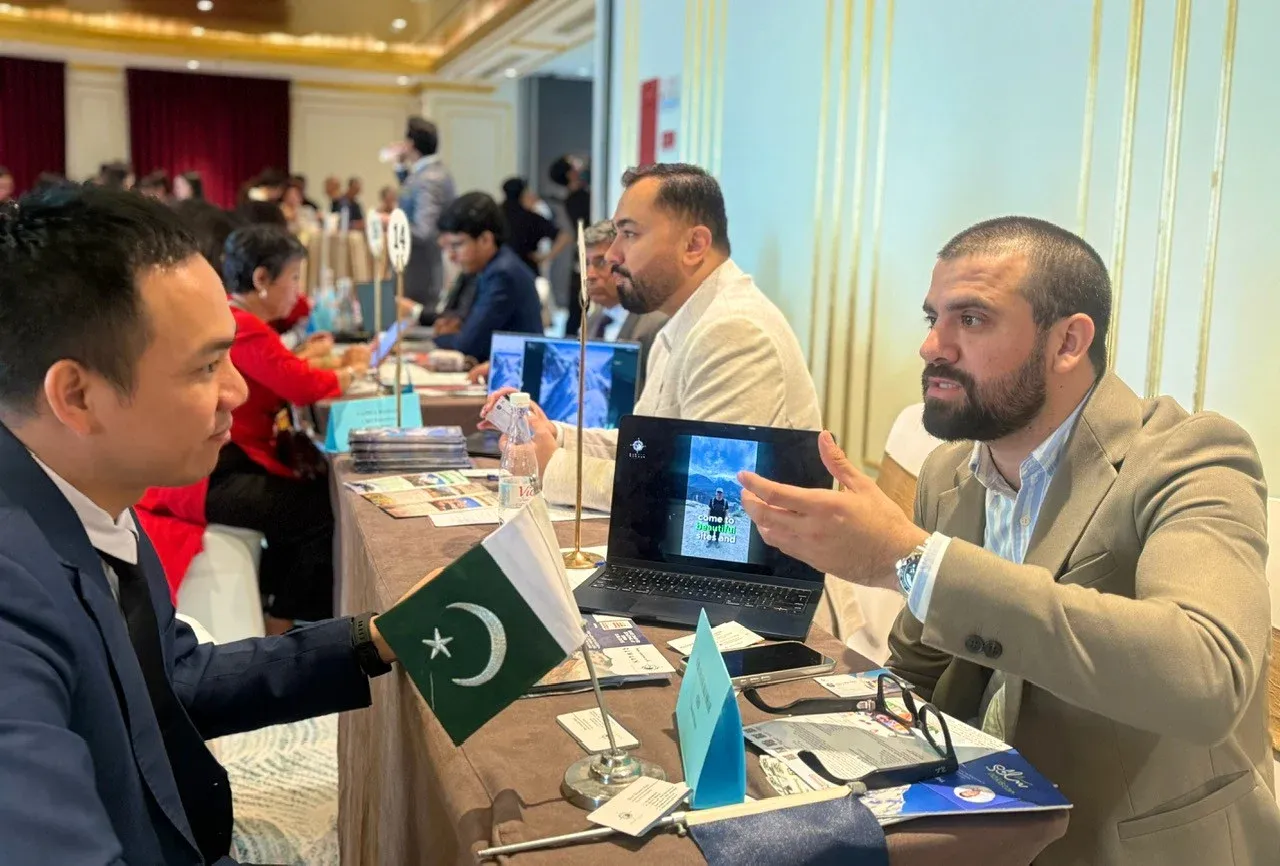 Du lịch Việt Nam – Pakistan: Mở cửa thì phải phá rào