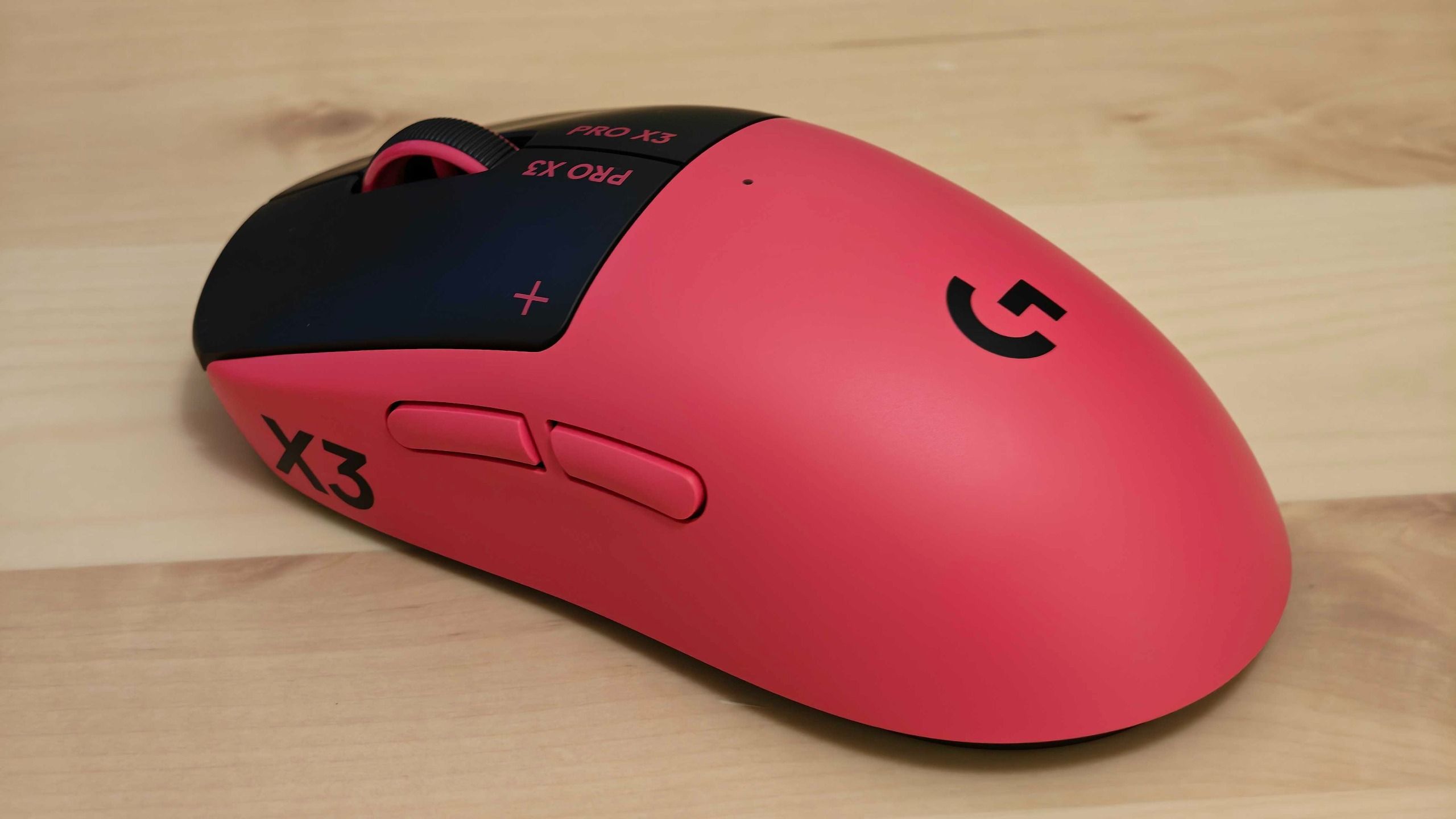 Logitech G Pro X3 Superstrike: Chuột gaming haptic có đáng nâng cấp từ X2?