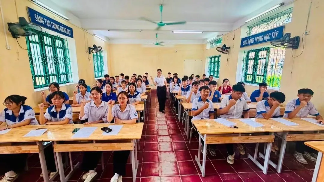 Giáo viên Việt nâng năng lực số qua AI: Từ tập huấn đến lớp học