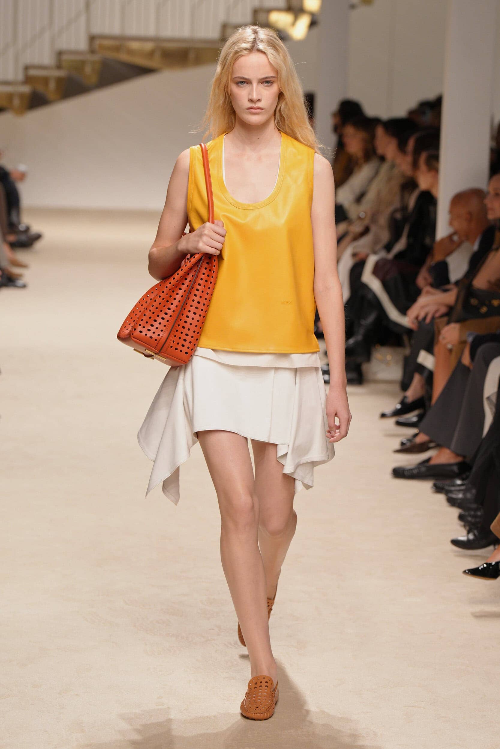 Tod's Spring: Warisan Artisanal Italia Bertemu Geometri Moden